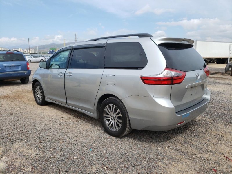 Thumbnail of 2020 Toyota Sienna Xle with VIN 5TDYZ3DC5LS043720