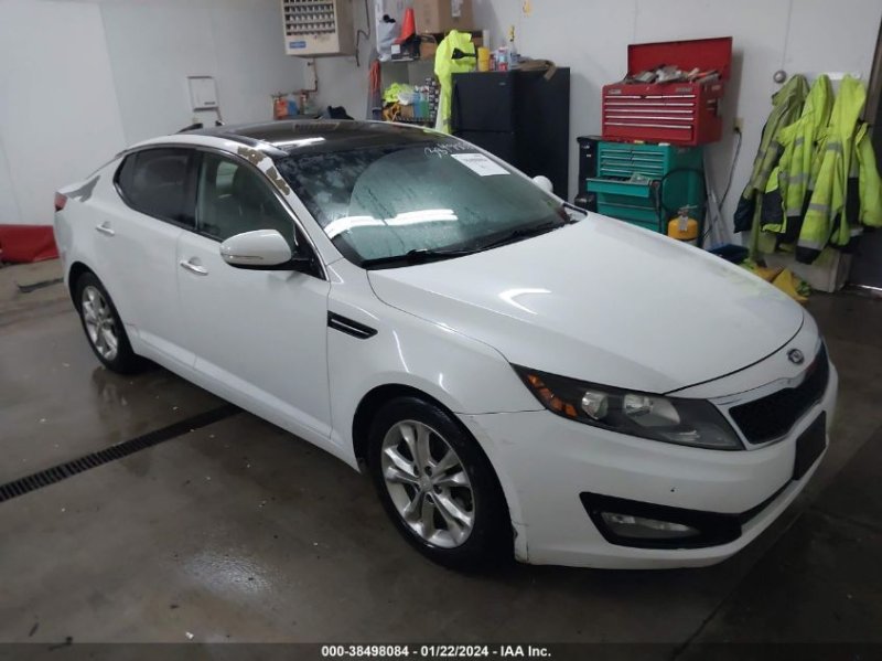 Card image of 2013 Kia Optima Ex with VIN 5XXGN4A76DG254836