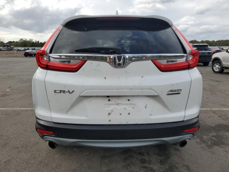 Thumbnail of 2019 Honda Cr-V Touring with VIN 7FARW2H98KE029811